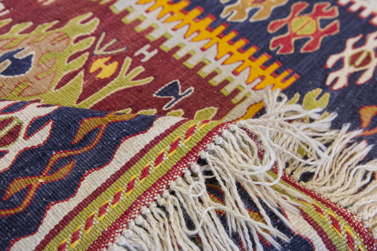 Vintage Turkish Rug, 2.8 x 4 ft, 83 x 123 cm