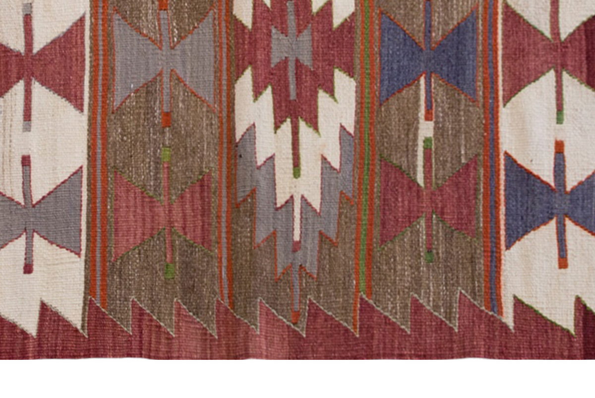 Vintage Turkish Rug, 2.9 x 5.3 ft, 84 x 161 cm