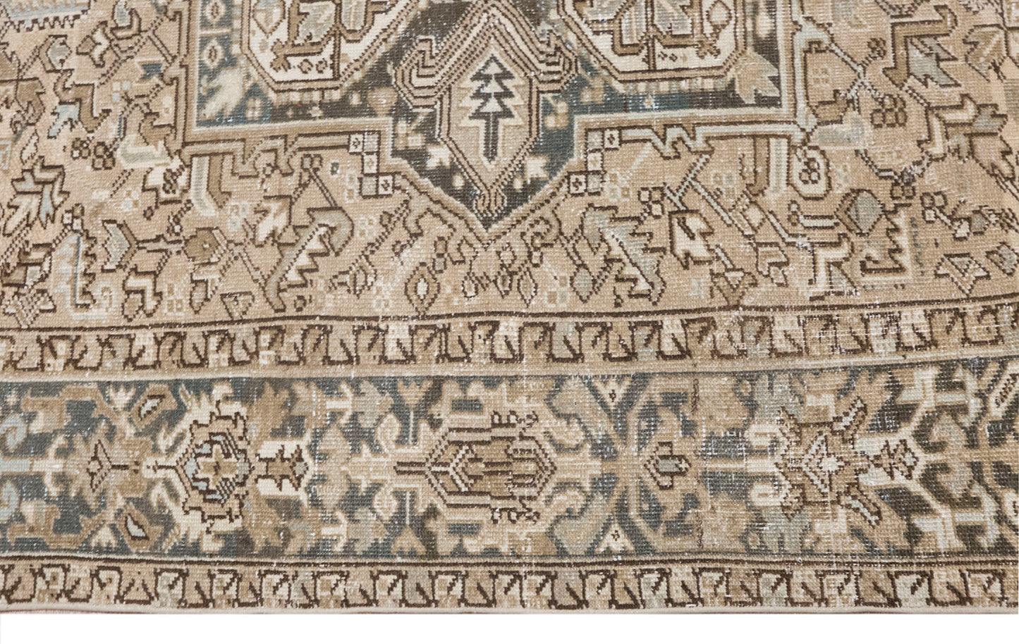 Vintage Turkish Rug, 253x347 cm (8.3x11.4 ft)