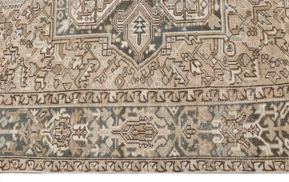 Vintage Turkish Rug, 253x347 cm (8.3x11.4 ft)