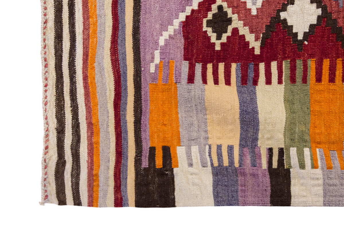 Vintage Turkish Rug, 3.10 x 4.7 ft Rug, 117 x 140 cm