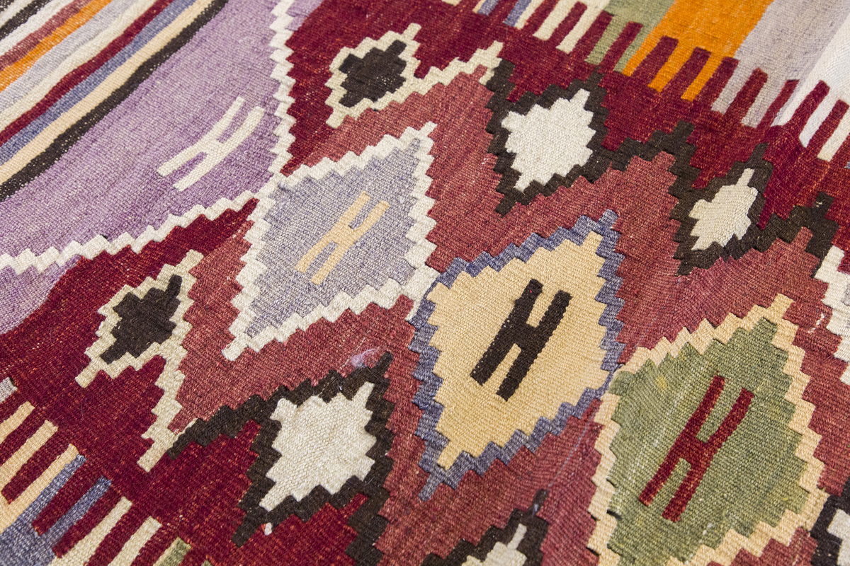 Vintage Turkish Rug, 3.10 x 4.7 ft Rug, 117 x 140 cm