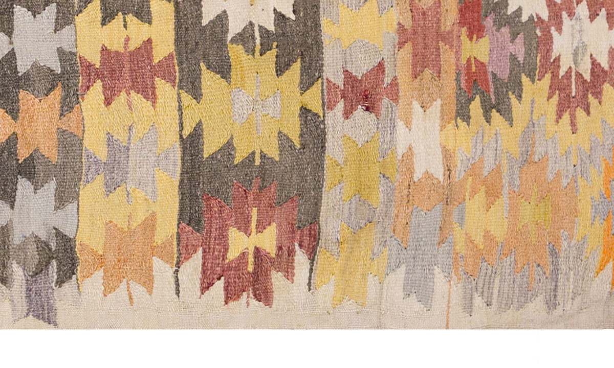 Vintage Turkish Rug, 3.10 x 5.1 ft, 118 x 156 cm