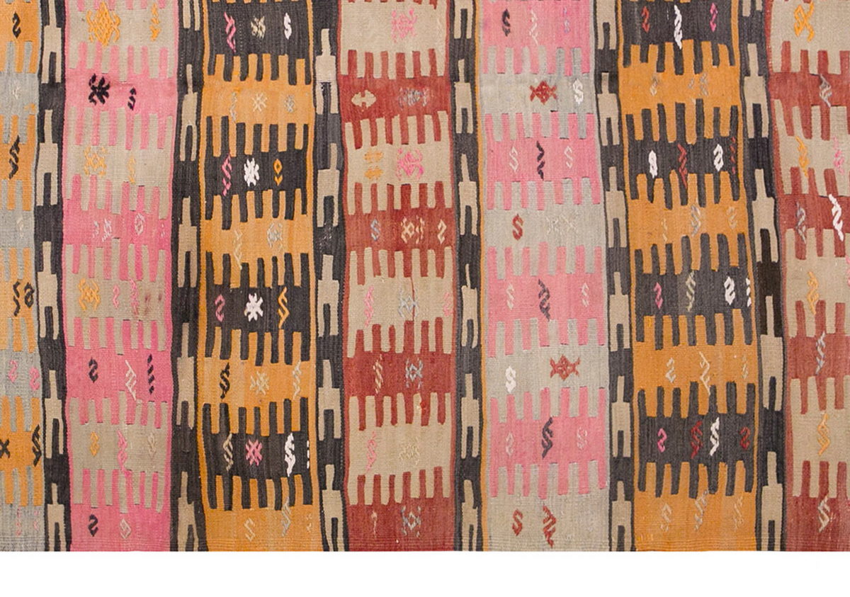 Vintage Turkish Rug, 3.10 x 6.2 ft, 117 x 190 cm
