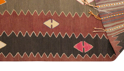 Vintage Turkish Rug, 3.11 x 5.6 ft Rug, 121 x 170 cm