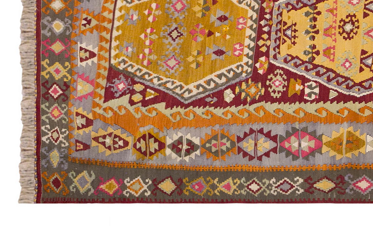 Vintage Turkish Rug, 3.11 x 6.1 ft Rug, 121 x 186 cm