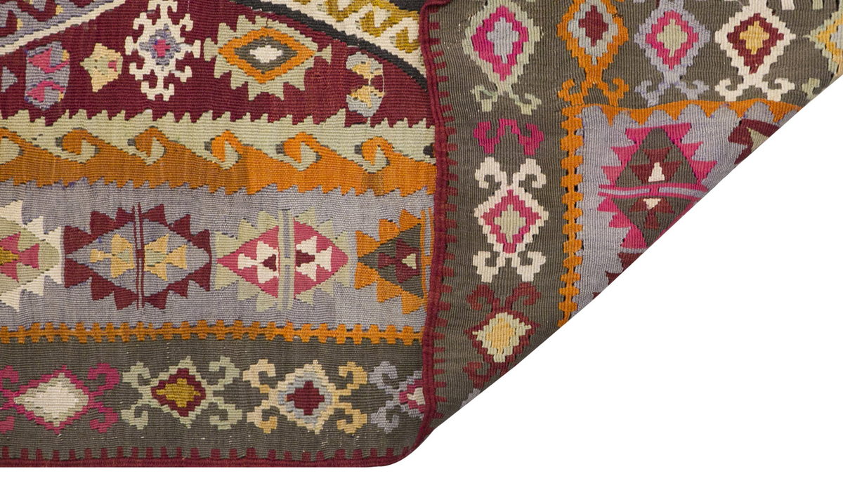 Vintage Turkish Rug, 3.11 x 6.1 ft Rug, 121 x 186 cm