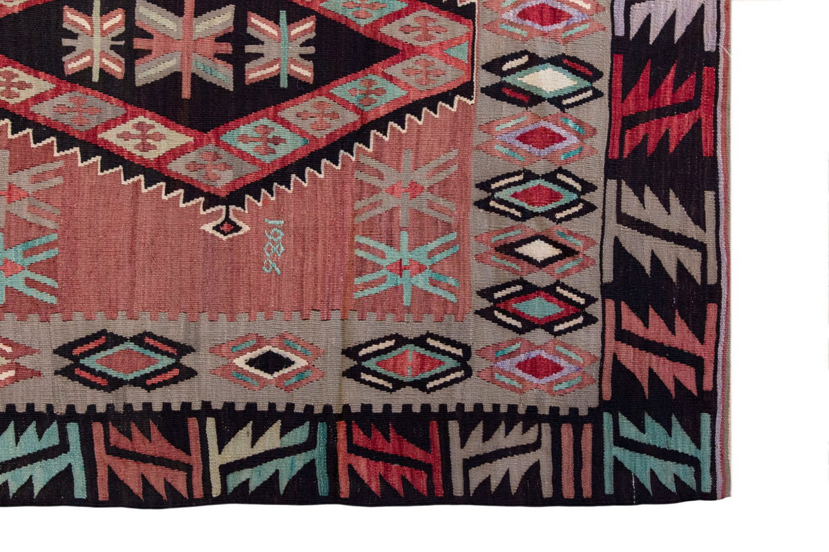 Vintage Turkish Rug, 3.3 x 5.11 ft Rug, 101 x 181 cm
