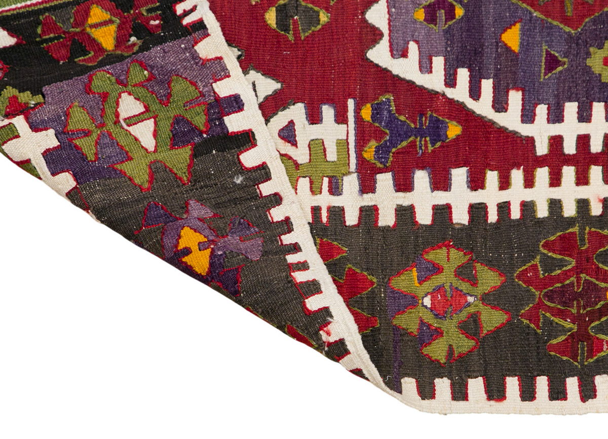 Vintage Turkish Rug, 3.3 x 5 ft, 100 x 154 cm