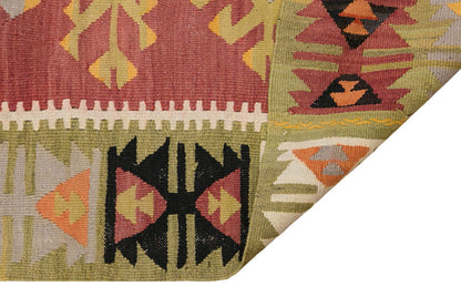 Vintage Turkish Rug, 3.4 x 4.10 ft, 102 x 148 cm