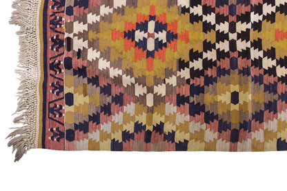 Vintage Turkish Rug, 3.4 x 4.7 ft, 102 x 140 cm