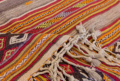 Vintage Turkish Rug, 3.5 x 4.9 ft Rug, 106 x 145 cm