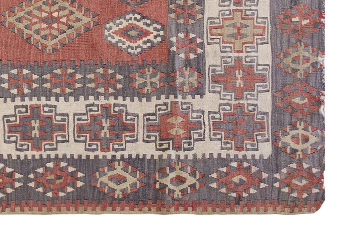 Vintage Turkish Rug, 3.5 x 5.3 ft Rug, 106 x 162 cm