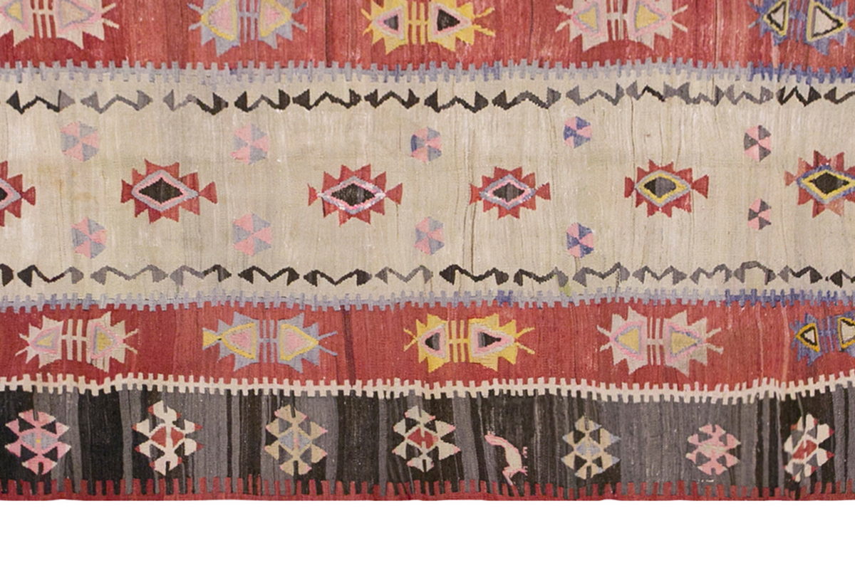 Vintage Turkish Rug, 3.5 x 6.11 ft, 106 x 213 cm