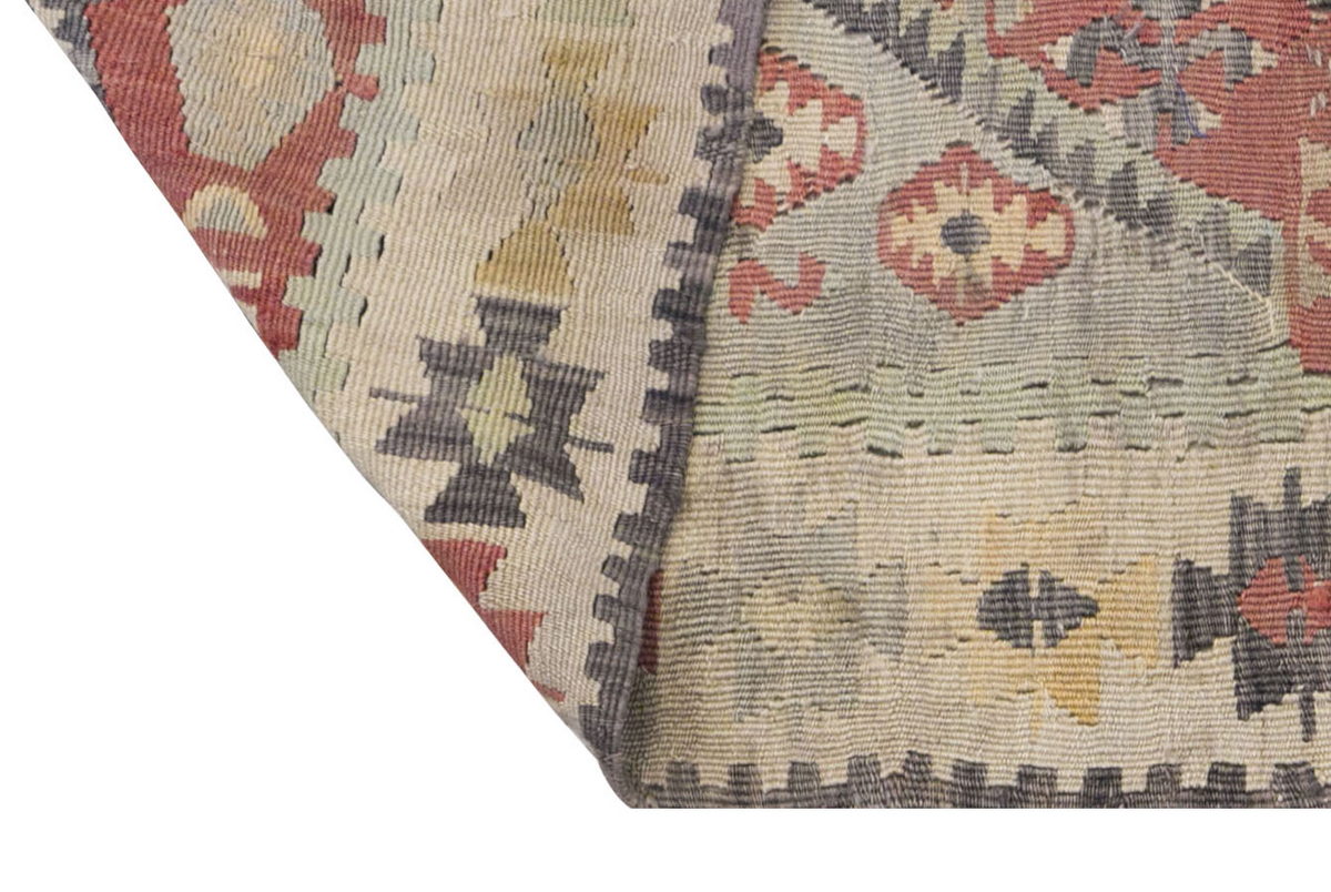 Vintage Turkish Rug, 3.6 x 5.3 ft Rug, 108 x 162 cm
