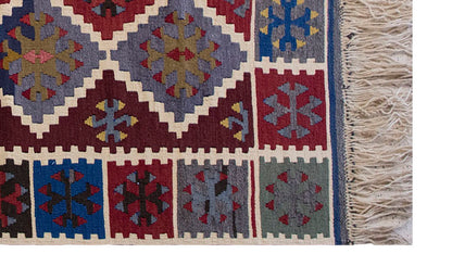 Vintage Turkish Rug, 3.6 x 5.8 ft Rug, 109 x 173 cm