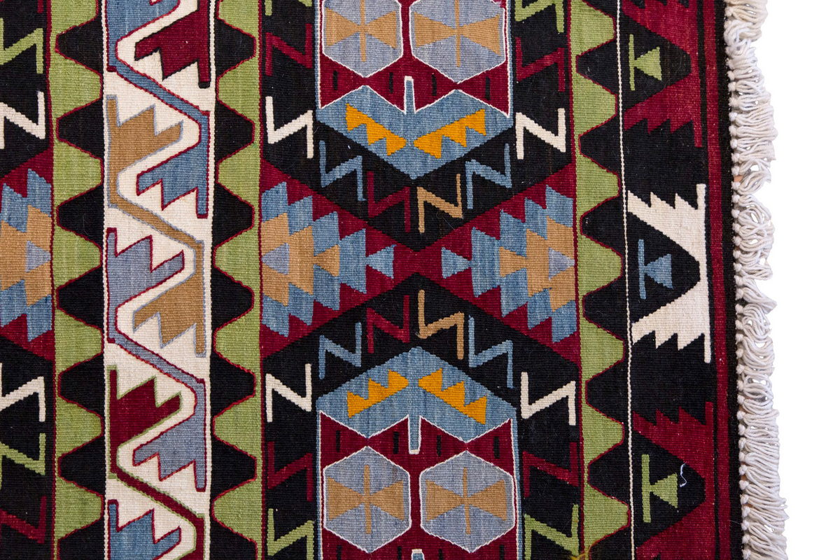 Vintage Turkish Rug, 3.8 x 5.4 ft, 114 x 164 cm