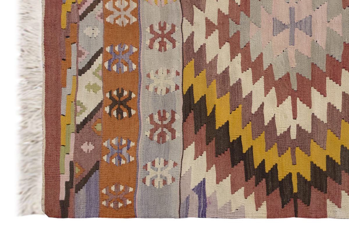 Vintage Turkish Rug, 3.8 x 5.8 ft, 114 x 175 cm