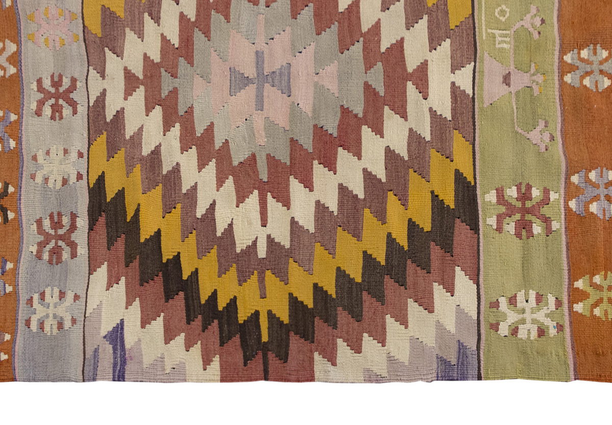 Vintage Turkish Rug, 3.8 x 5.8 ft, 114 x 175 cm