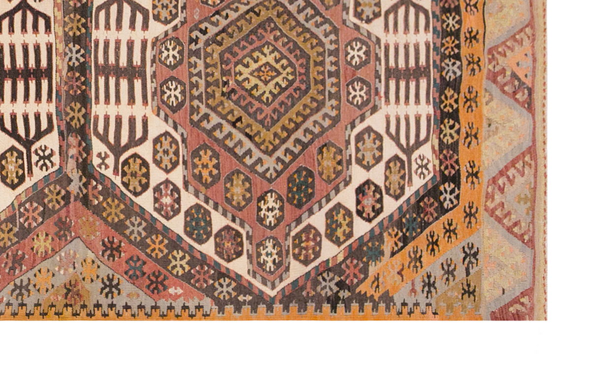 Vintage Turkish Rug, 3.8 x 6.10 ft, 114 x 210 cm