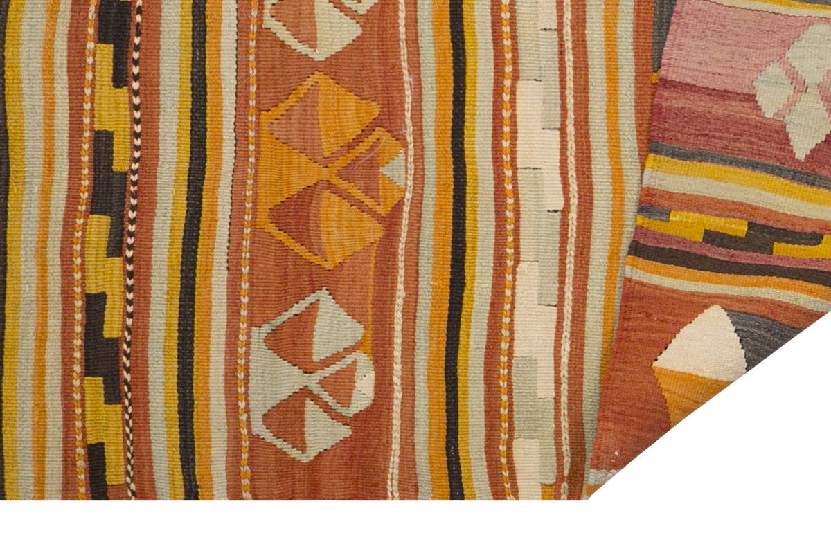 Vintage Turkish Rug, 3.8 x 6 ft Rug, 114 x 183 cm