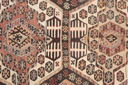 Vintage Turkish Rug, 3.9 x 5.8 ft, 115 x 173 cm