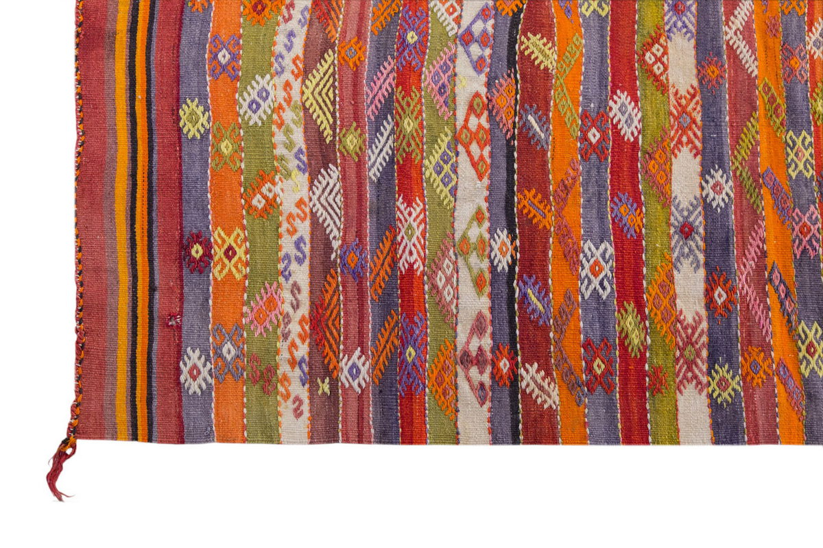 Vintage Turkish Rug, 3.9 x 5.8 ft Rug, 116 x 175 cm