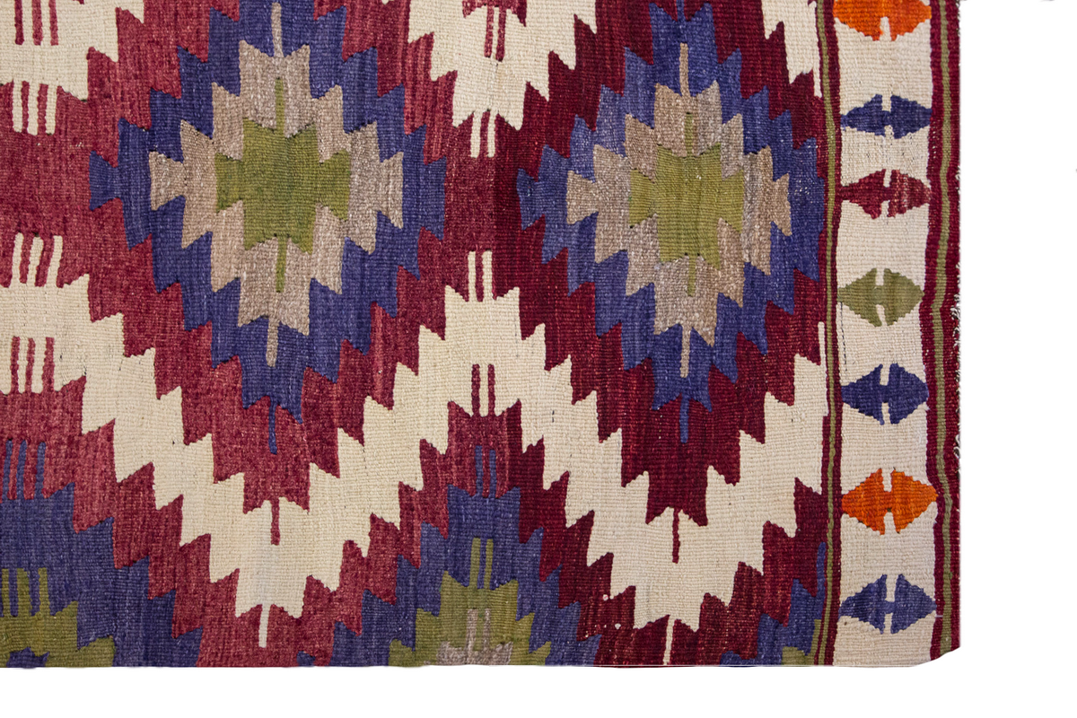 Vintage Turkish Rug, 3 x 4.7 ft, 92 x 140 cm