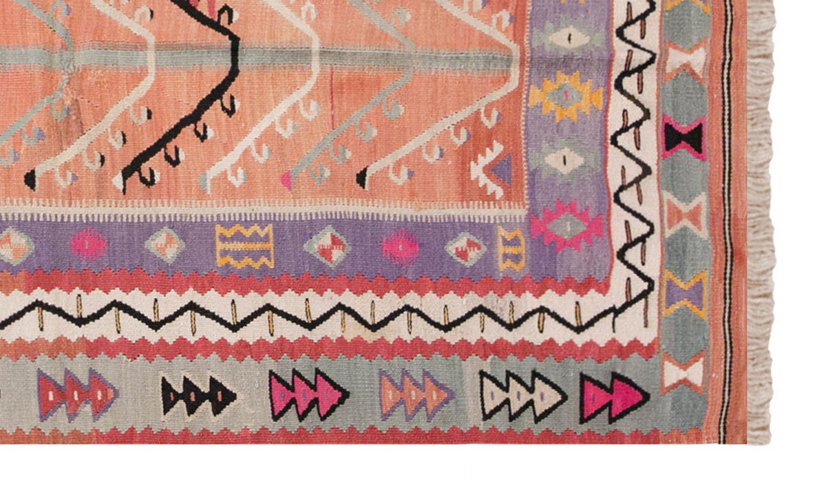 Vintage Turkish Rug, 4.1 x 6.6 ft, 125 x 200 cm