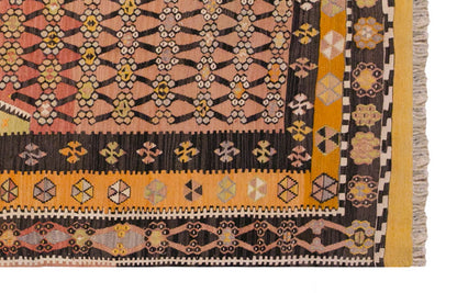 Vintage Turkish Rug, 4.1 x 6.9 ft, 125 x 206 cm