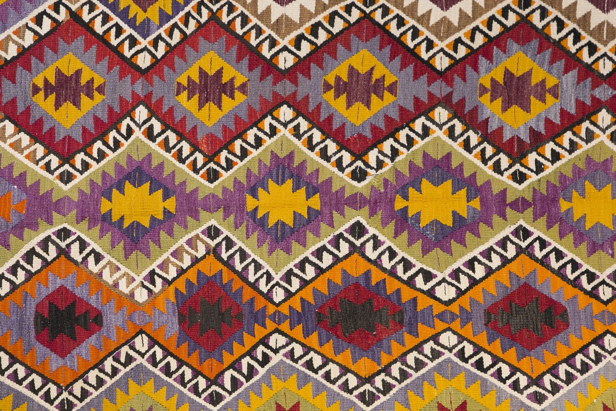 Vintage Turkish Rug, 4.2 x 6.11 ft Rug, 127 x 212 cm