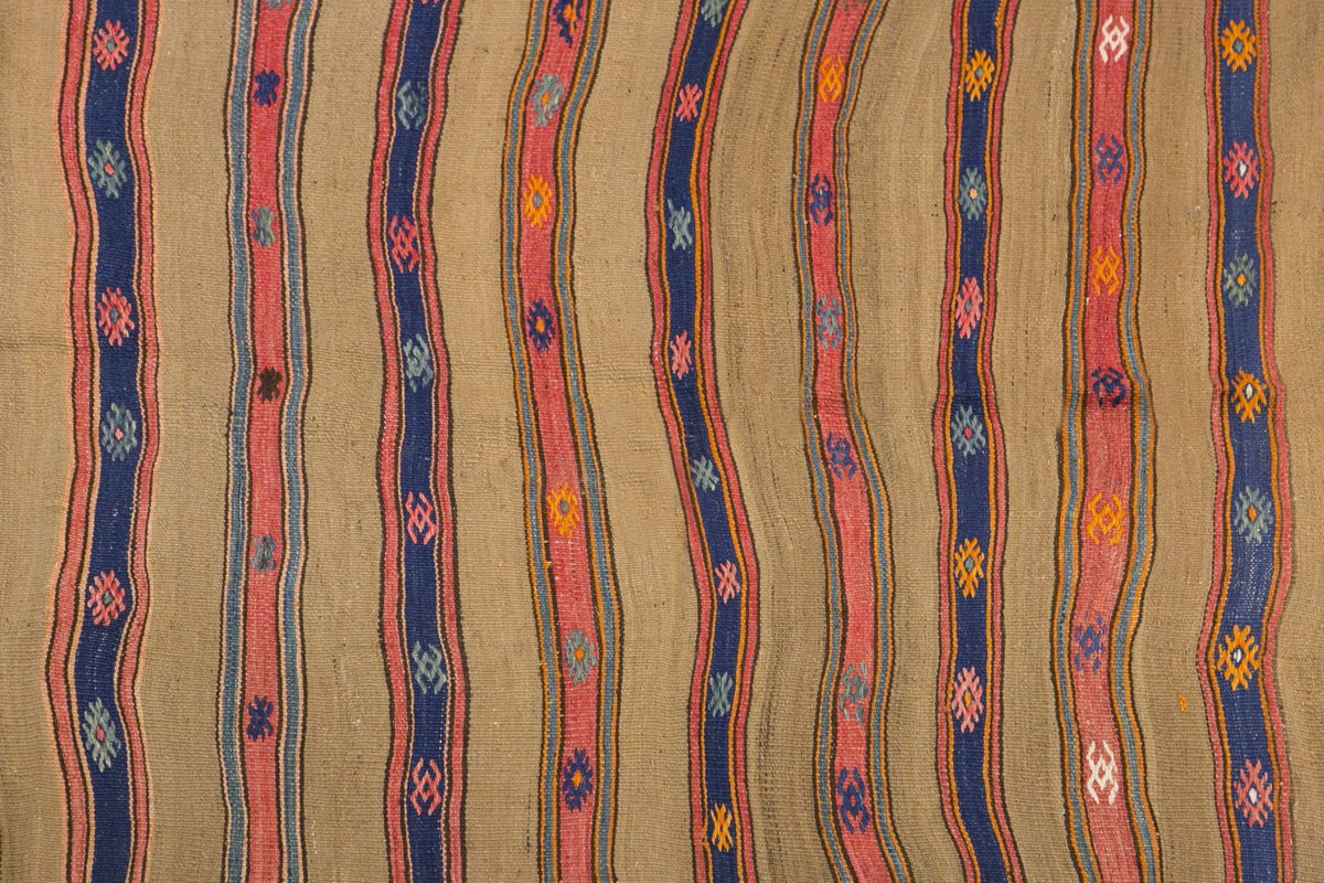 Vintage Turkish Rug, 4.2 x 7.10 ft Rug, 127 x 239 cm