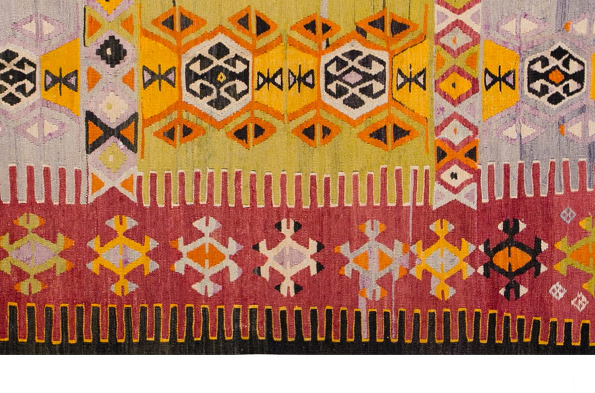 Vintage Turkish Rug, 4.3 x 7.10 ft Rug, 131 x 241 cm