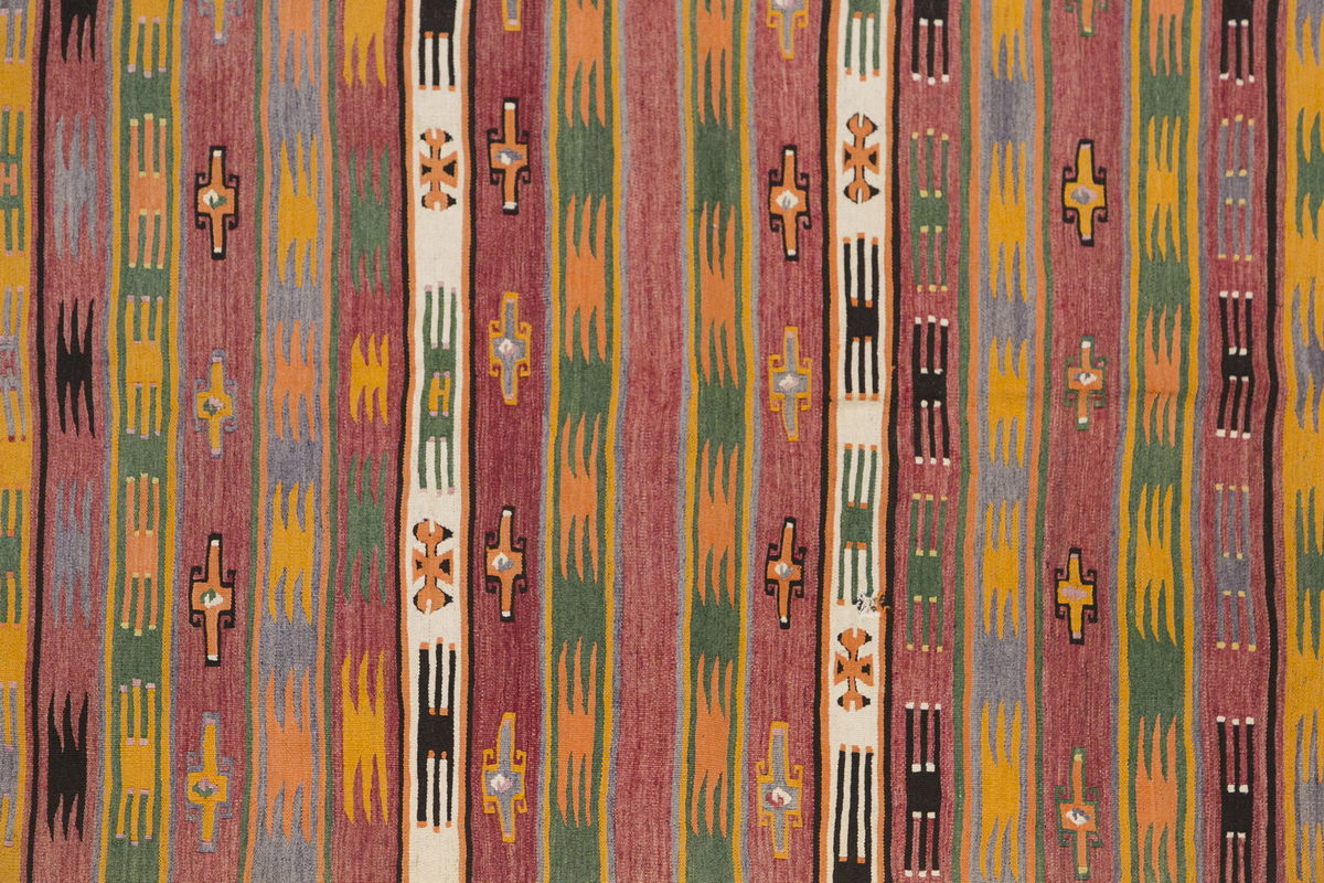 Vintage Turkish Rug, 4.3 x 8 ft, 132 x 244 cm