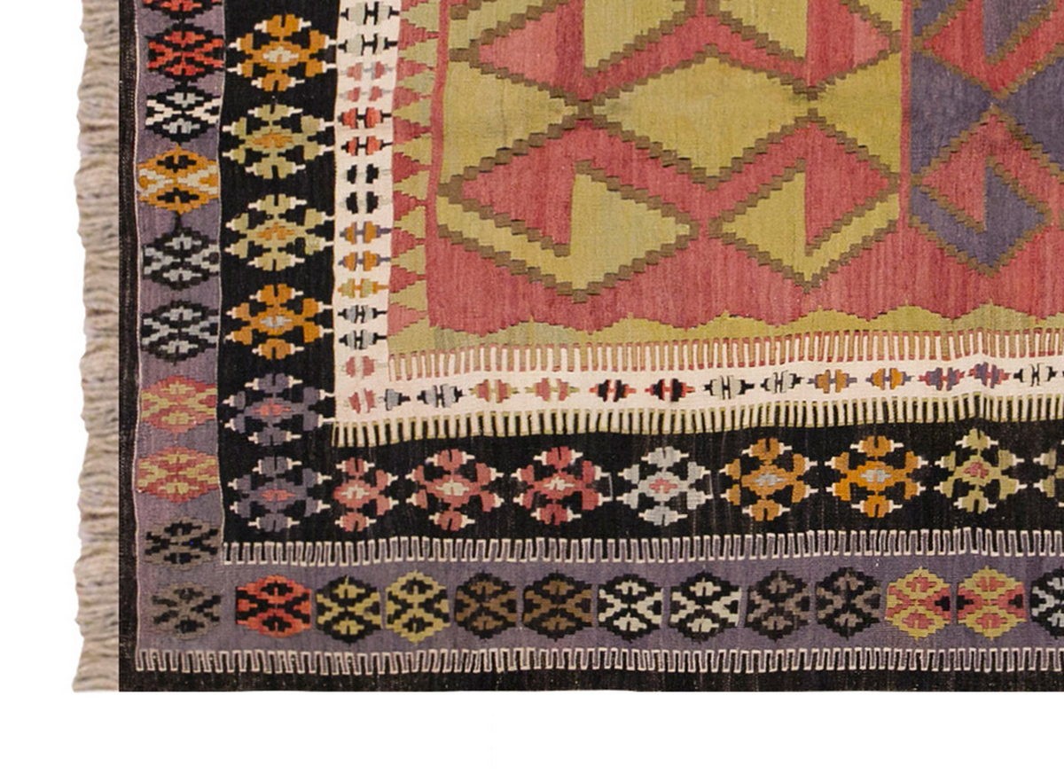 Vintage Turkish Rug, 4.4 x 5.10 ft Rug, 134 x 180 cm