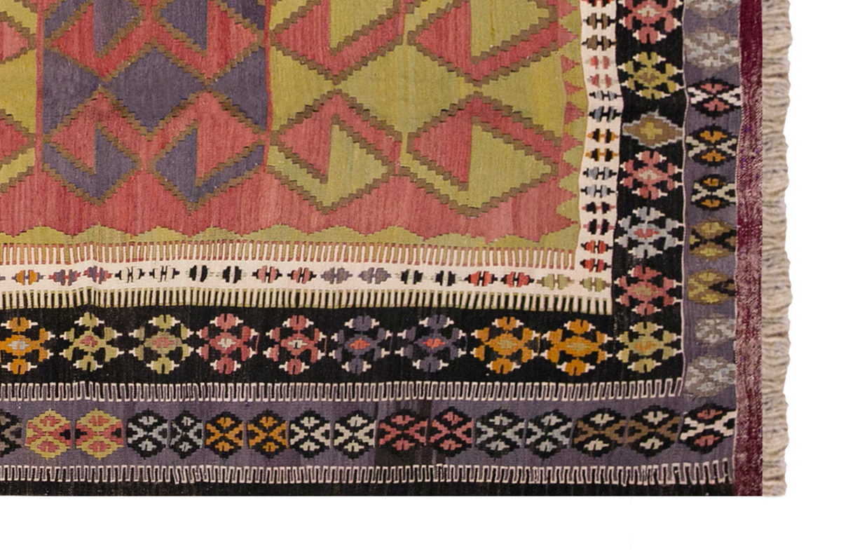 Vintage Turkish Rug, 4.4 x 5.10 ft Rug, 134 x 180 cm