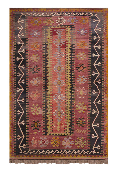 Vintage Turkish Rug, 4.4 x 6.5 ft, 134 x 196 cm