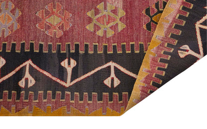 Vintage Turkish Rug, 4.4 x 6.5 ft, 134 x 196 cm