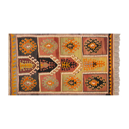 Vintage Turkish Rug, 4.4 x 6.9 ft, 134 x 206 cm