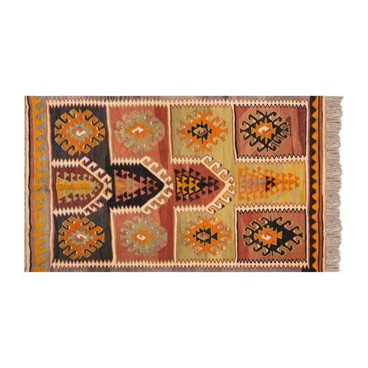 Vintage Turkish Rug, 4.4 x 6.9 ft, 134 x 206 cm