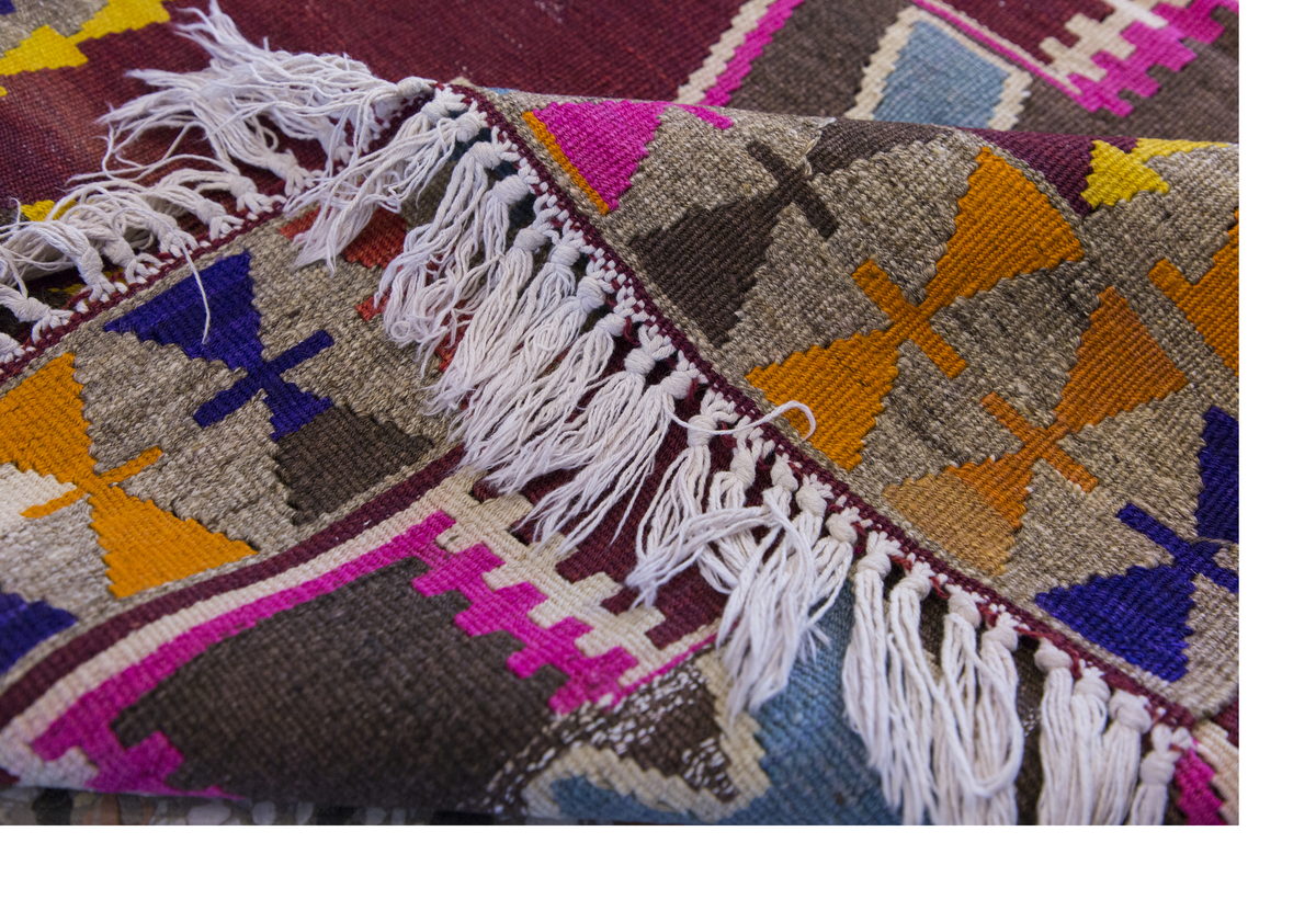 Vintage Turkish Rug, 4.5 x 3.1 ft, 135 x 96 cm