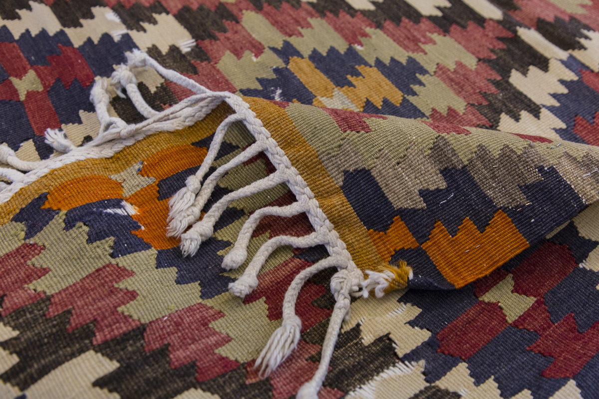 Vintage Turkish Rug, 4.5 x 3.1 ft Rug, 135 x 96 cm