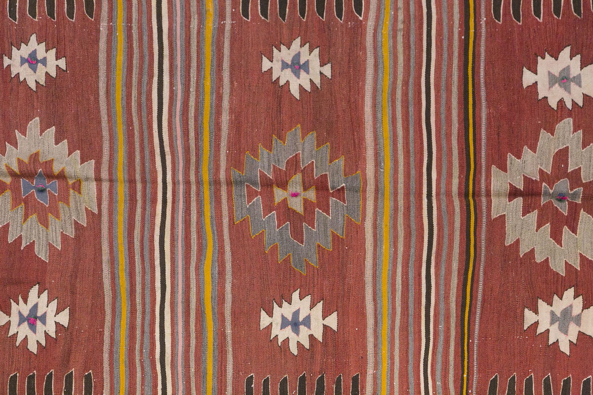Vintage Turkish Rug, 4.5 x 7.4 ft, 136 x 226 cm