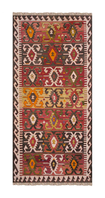 Vintage Turkish Rug, 4.5 x 8.11 ft Rug, 135 x 272 cm