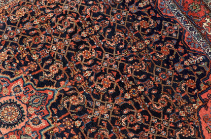Vintage Turkish Rug, 4.6 x 6.3 feet / 140 x 191 cm