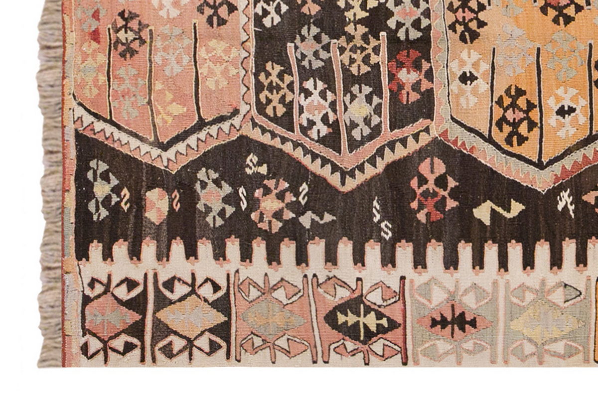 Vintage Turkish Rug, 4.6 x 7.1 ft, 138 x 218 cm