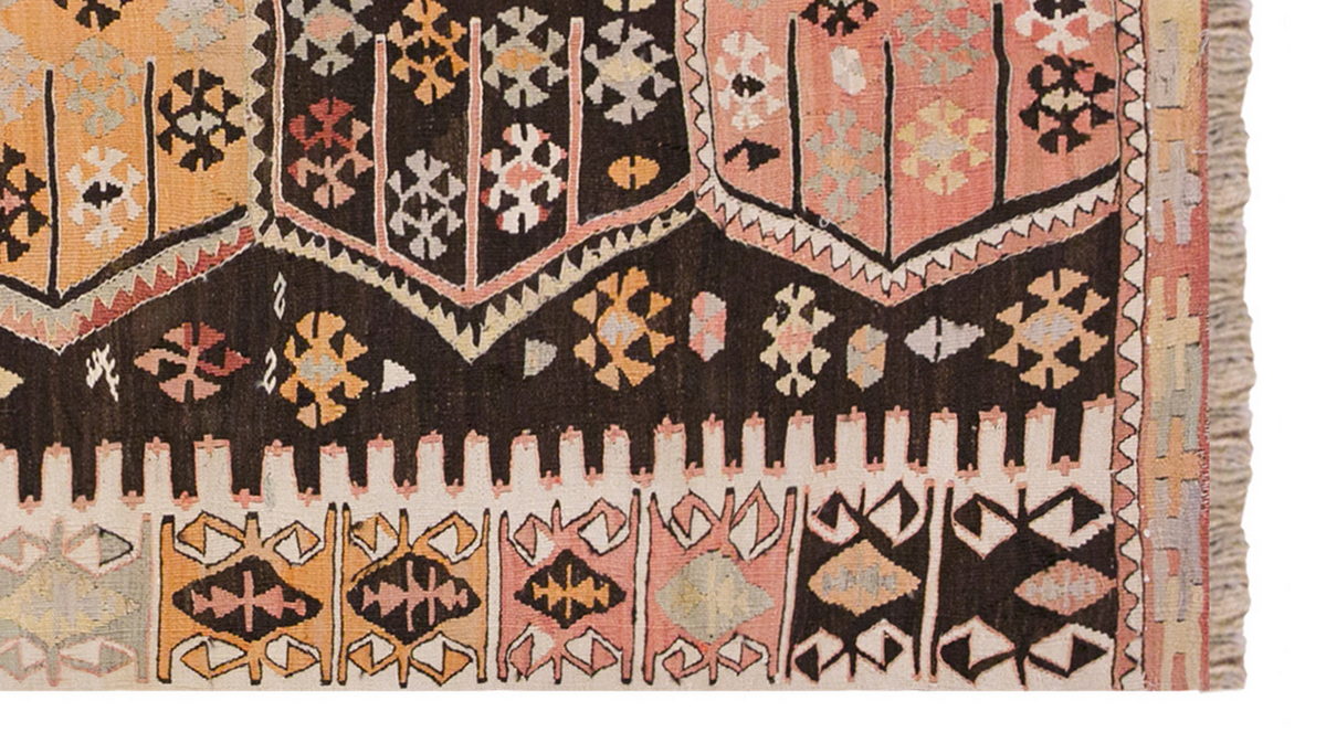 Vintage Turkish Rug, 4.6 x 7.1 ft, 138 x 218 cm