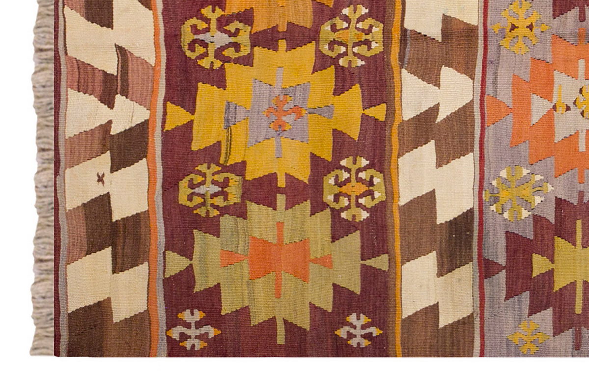 Vintage Turkish Rug, 4.7 x 6.3 ft Rug, 141 x 192 cm