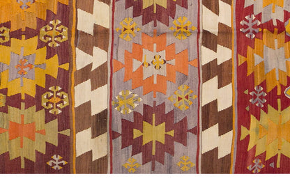 Vintage Turkish Rug, 4.7 x 6.3 ft Rug, 141 x 192 cm