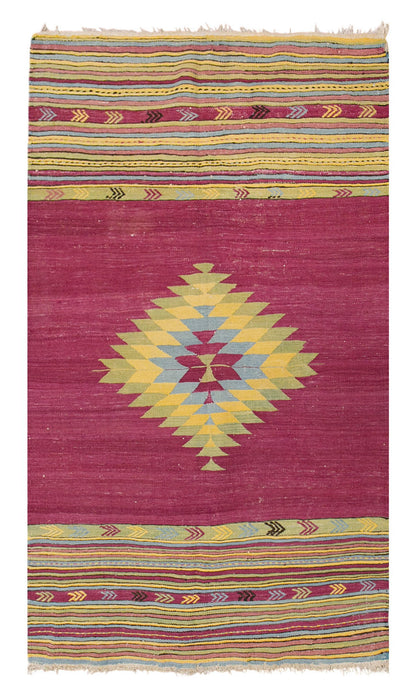 Vintage Turkish Rug, 4.7 x 7 ft, 140 x 215 cm